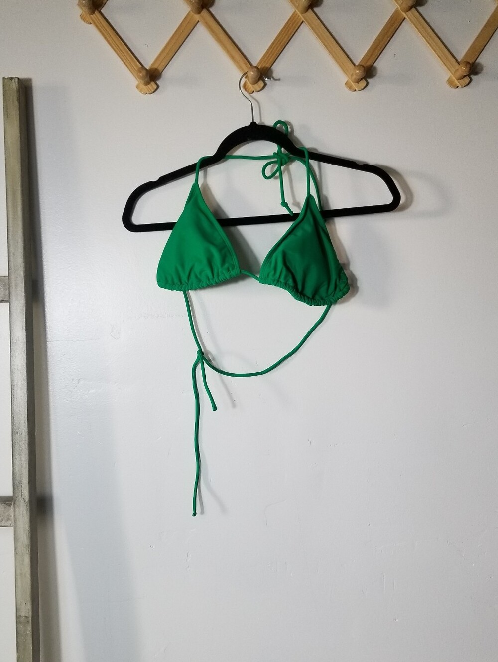 OP WOMEN'S GREEN BIKINI TOP SIZE LARGE